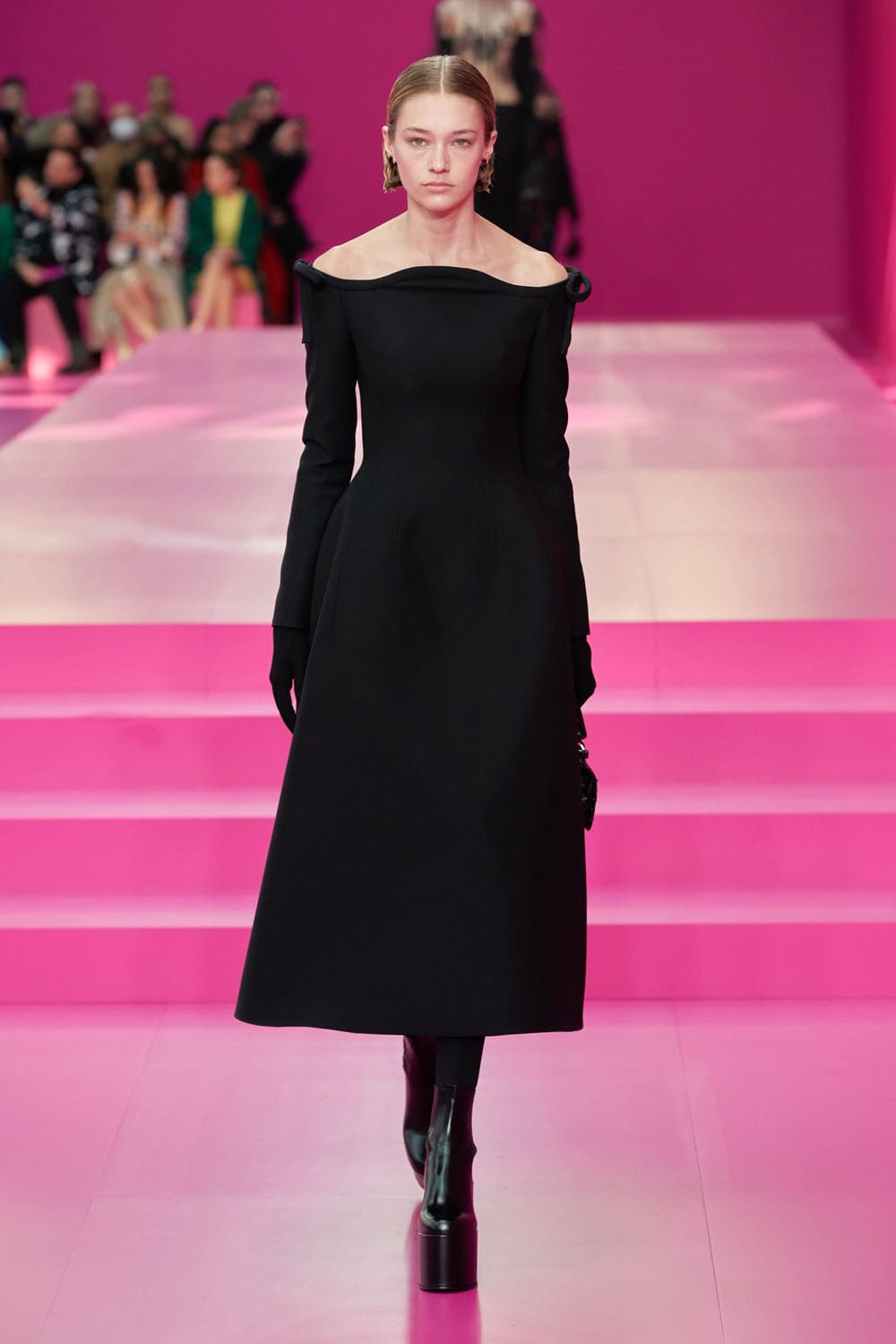 Valentino Herbst Winter 2022-2023 Paris Runway Magazin
