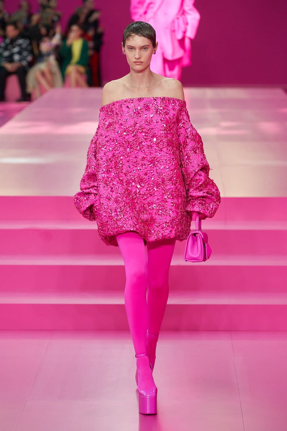 Valentino Herbst Winter 2022-2023 Paris Runway Magazin