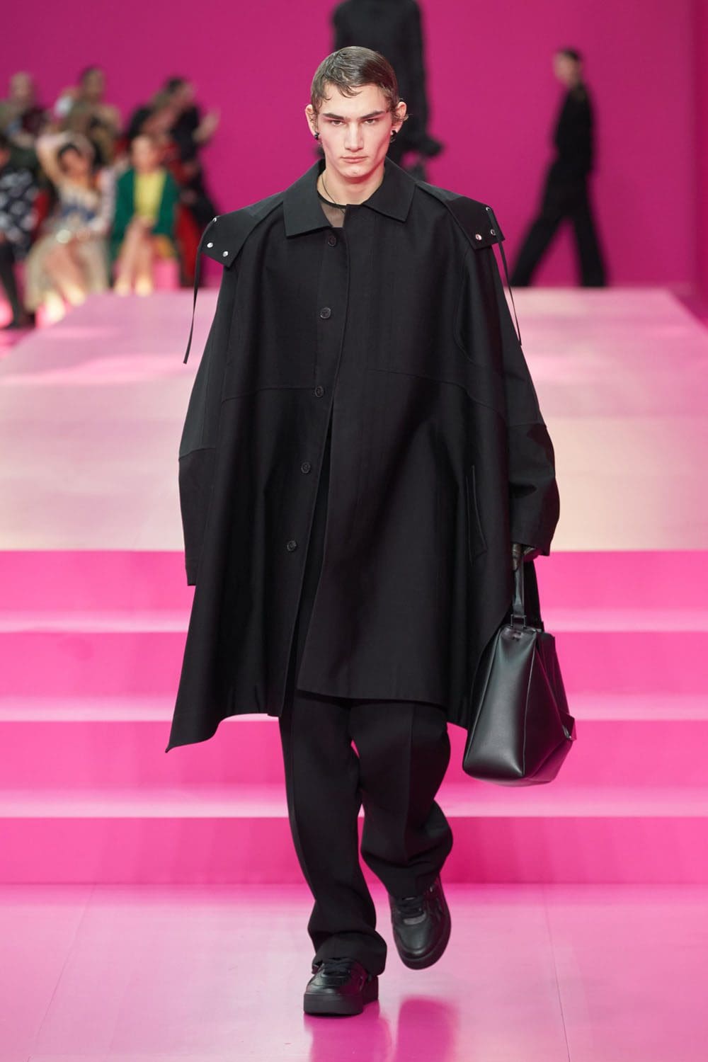 Valentino Herbst Winter 2022-2023 Paris Runway Magazin