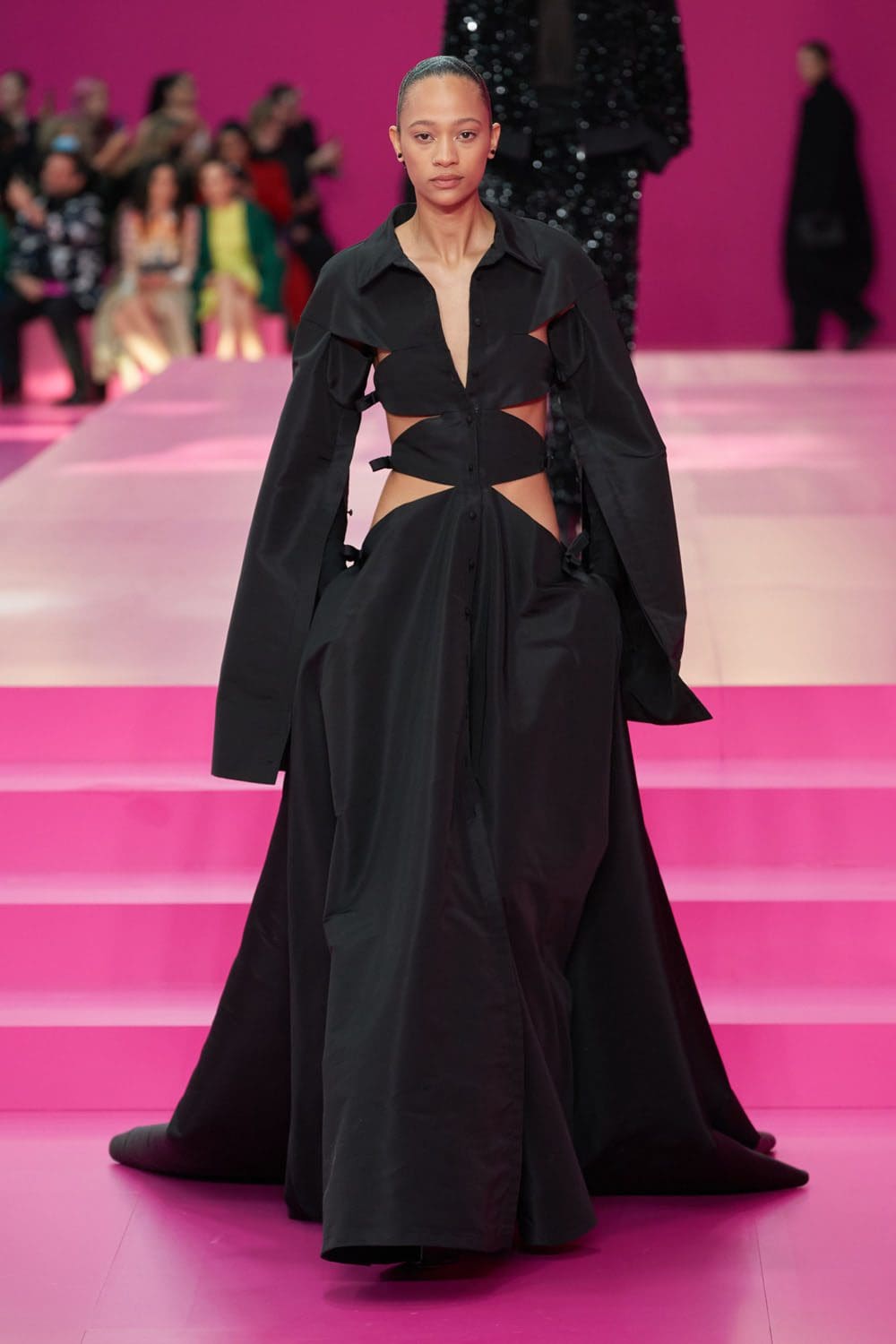 Valentino Herbst Winter 2022-2023 Paris Runway Magazin