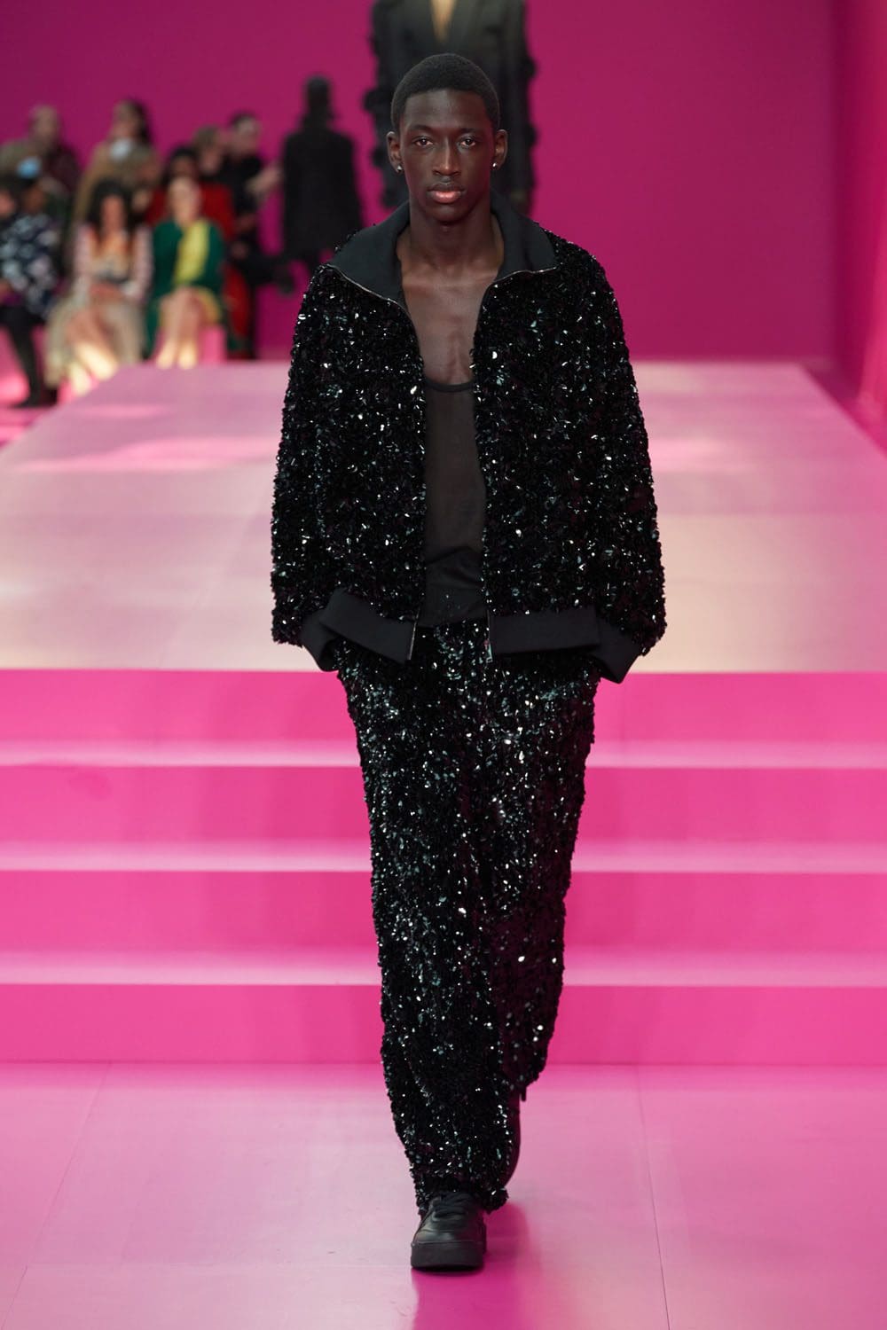 Valentino Herbst Winter 2022-2023 Paris Runway Magazin
