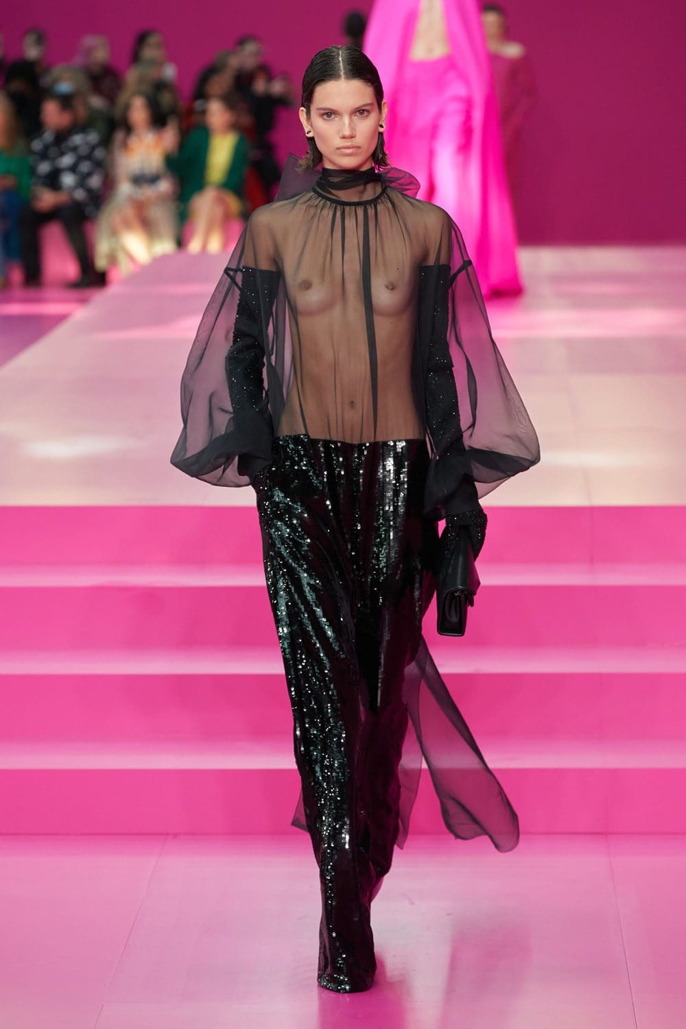 Valentino Herbst Winter 2022-2023 Paris Runway Magazin