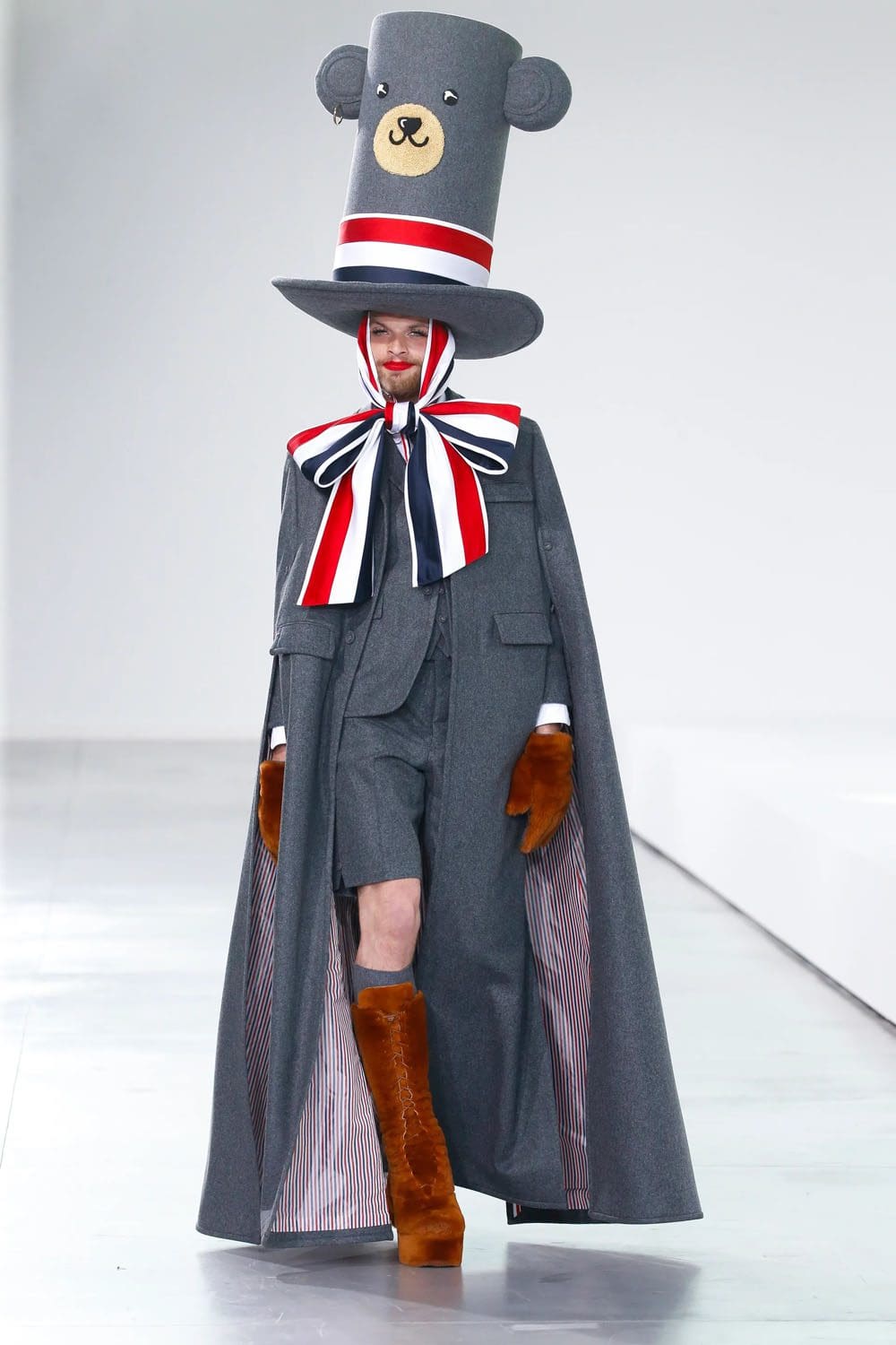 Thom Browne Herbst Winter 2022 2023 runway Zeitschrift (1)