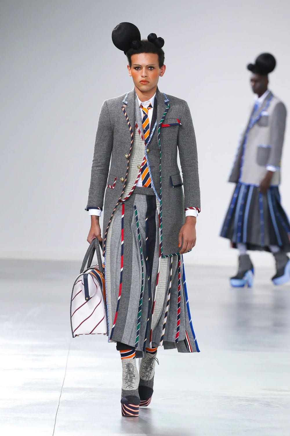 Thom Browne Herbst Winter 2022 2023 runway Zeitschrift (16)