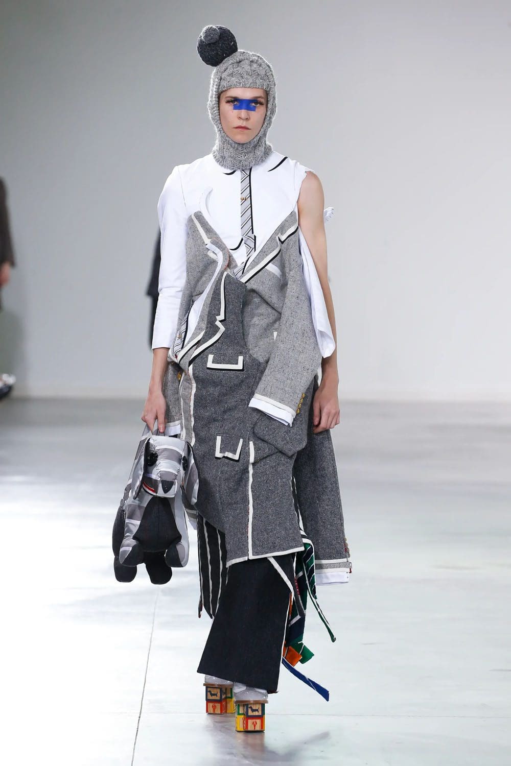 Thom Browne Herbst Winter 2022 2023 runway Zeitschrift (31)