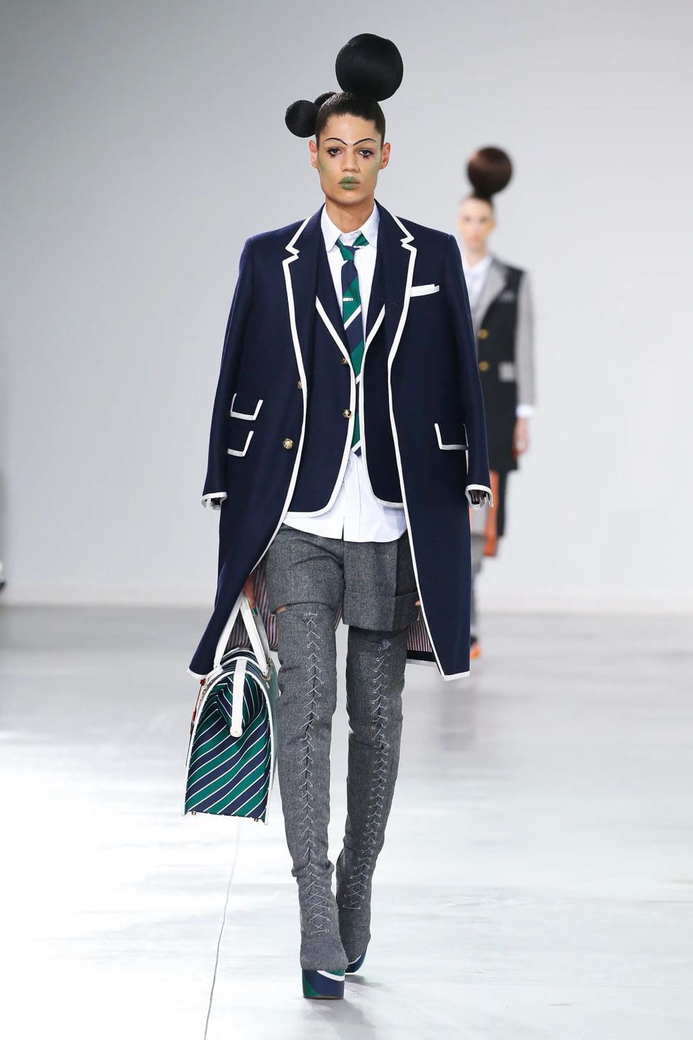 Thom Browne Herbst Winter 2022 2023 runway Zeitschrift (34)