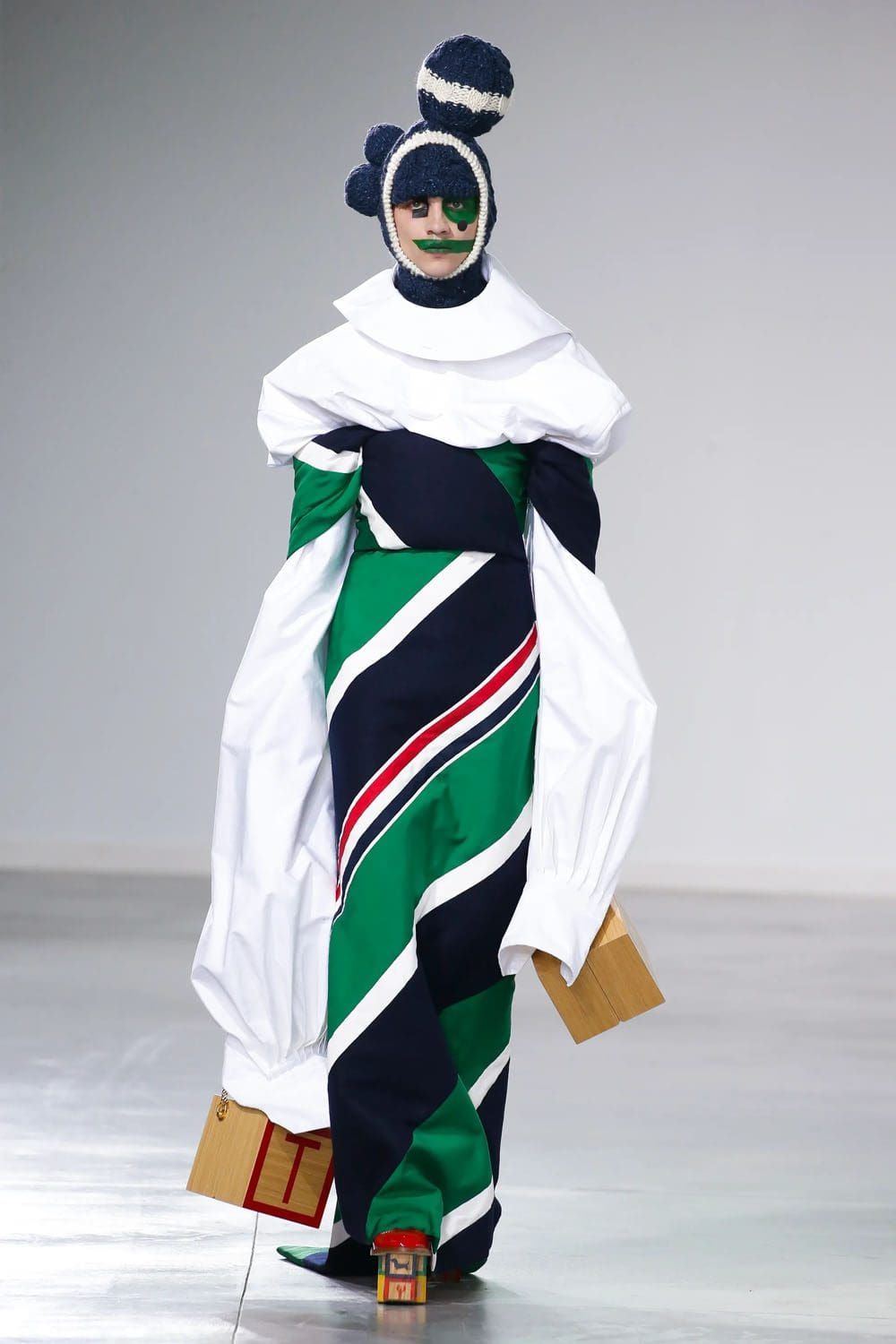 Thom Browne Herbst Winter 2022 2023 runway Zeitschrift (35)