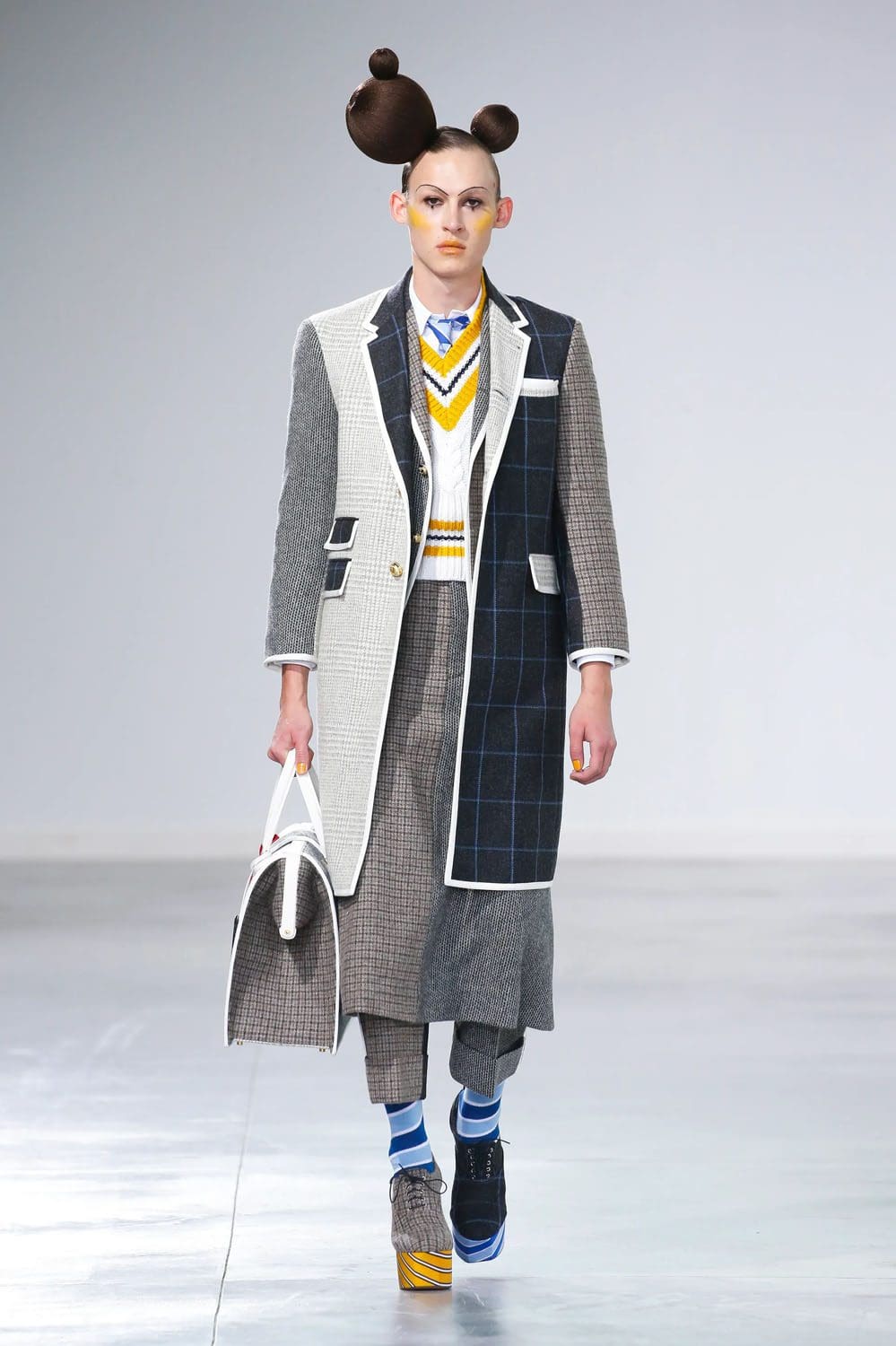 Thom Browne Herbst Winter 2022 2023 runway Zeitschrift (38)