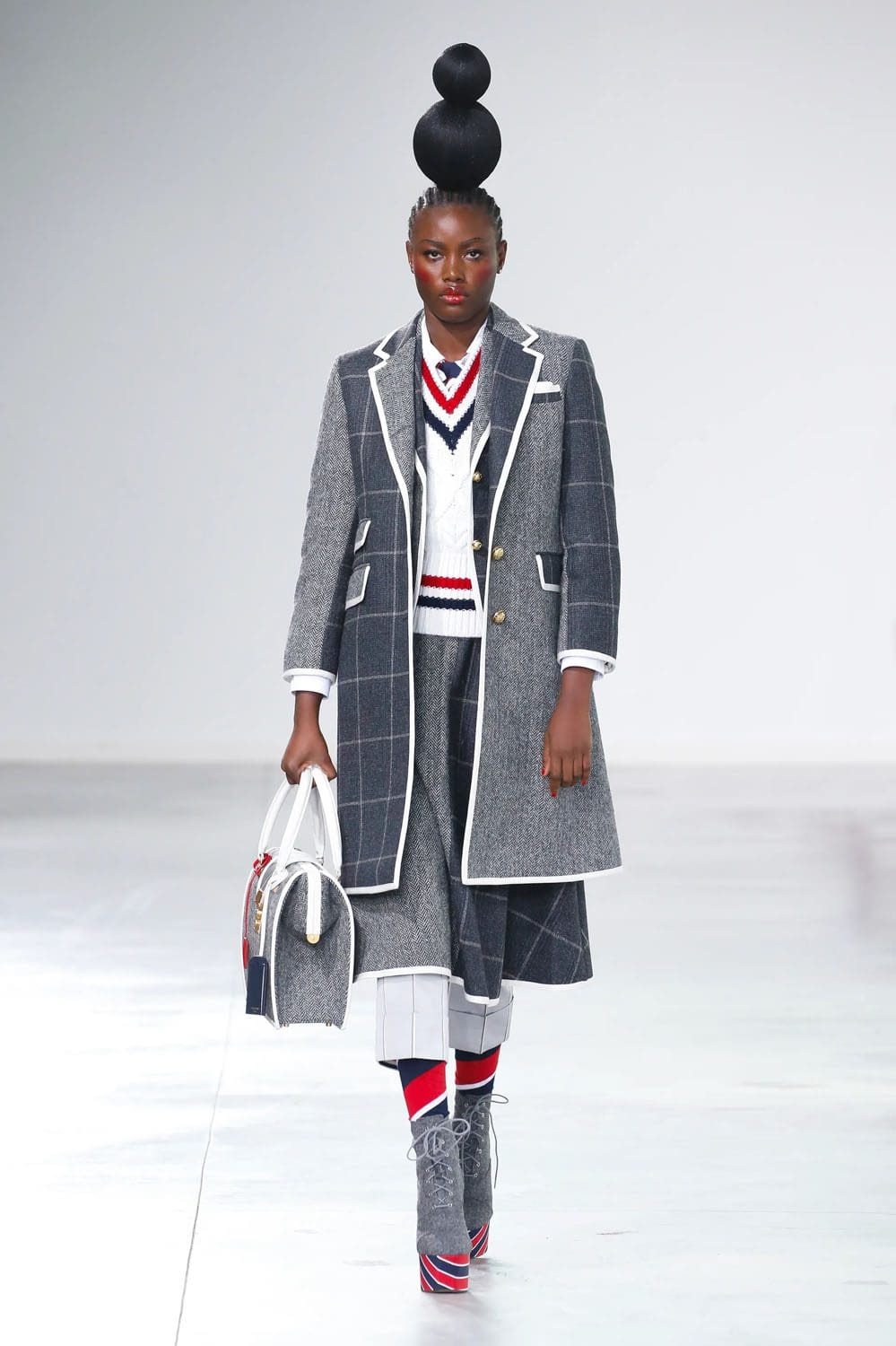 Thom Browne Herbst Winter 2022 2023 runway Zeitschrift (8)