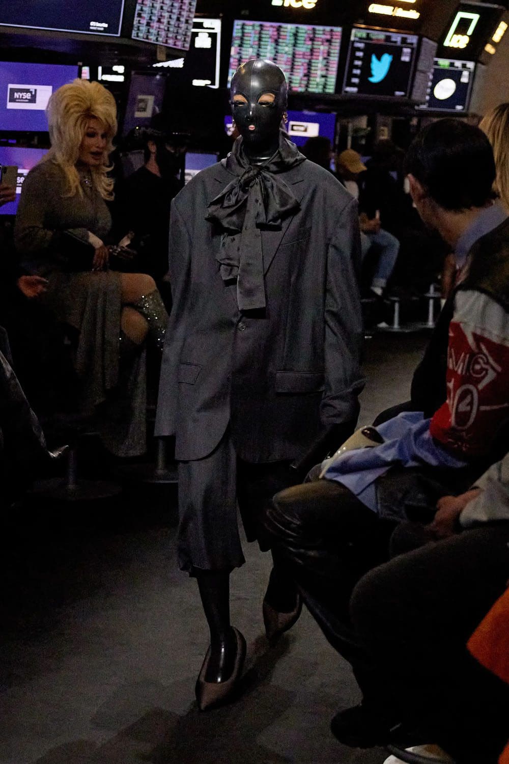 Balenciaga Resort 2023 New York Runway Revistas
