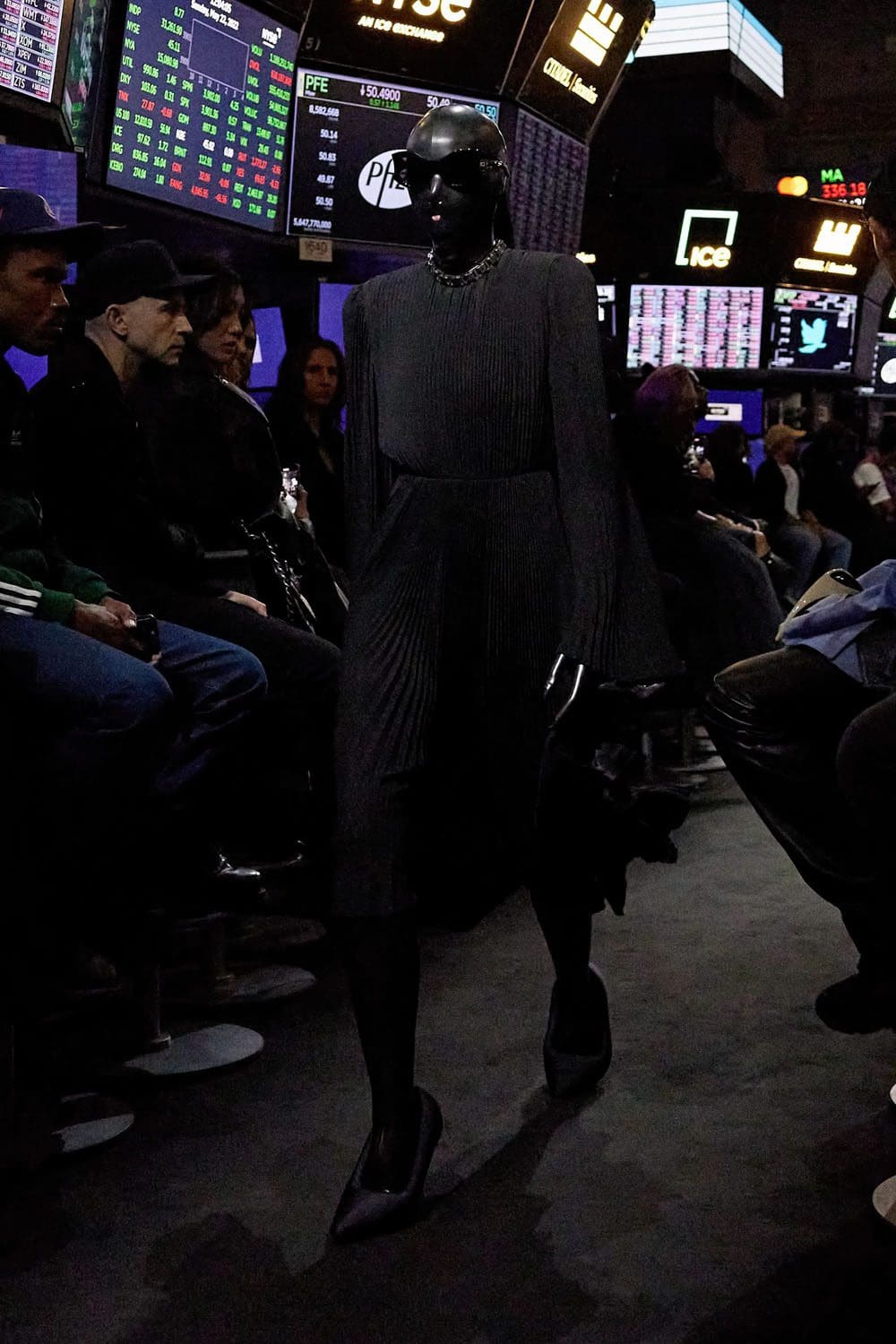 Balenciaga Resort 2023 New York Runway Revistas