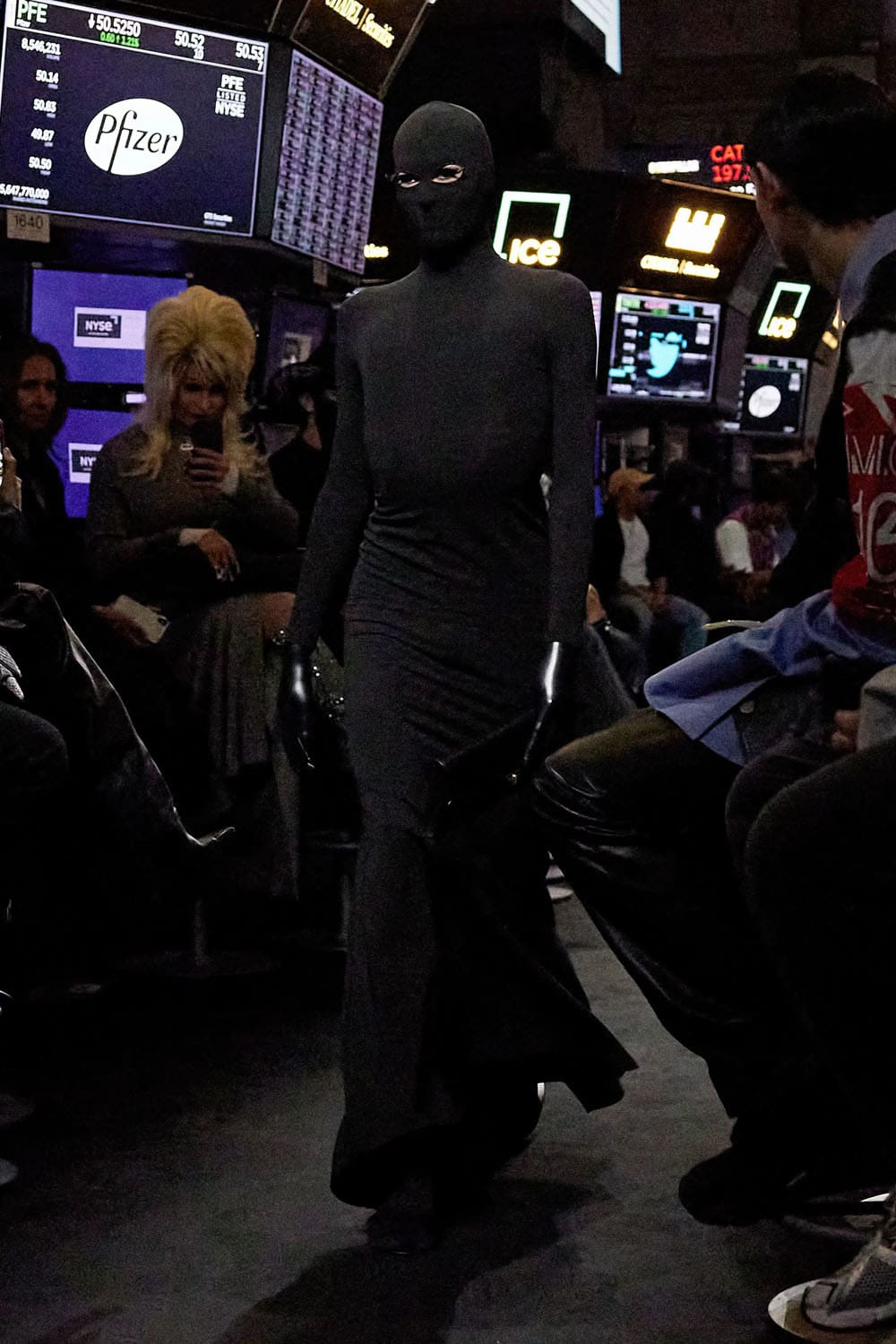 Balenciaga Resort 2023 New York Runway Revistas