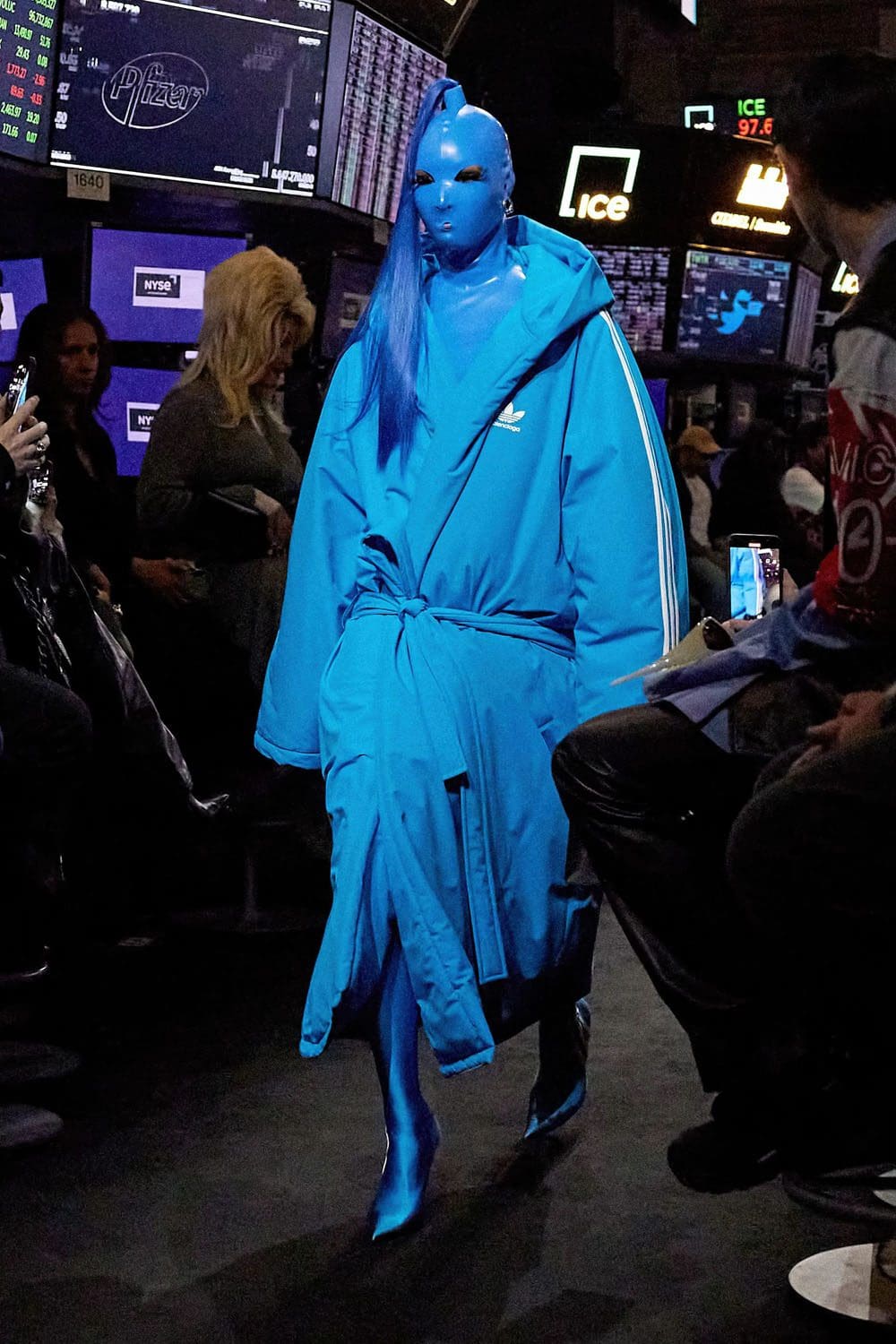 Balenciaga Resort 2023 New York Runway Revistas