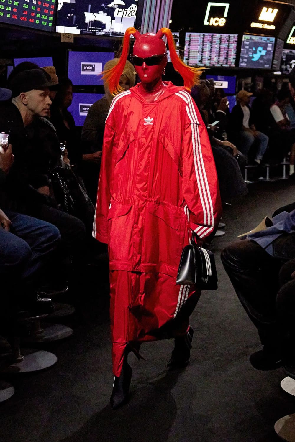 Balenciaga Resort 2023 New York Runway Revistas