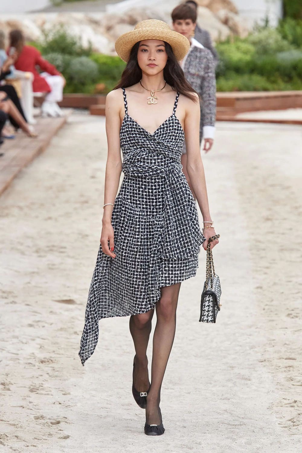 chanel resort cruise monte carlo 2023 runway magazine (25)