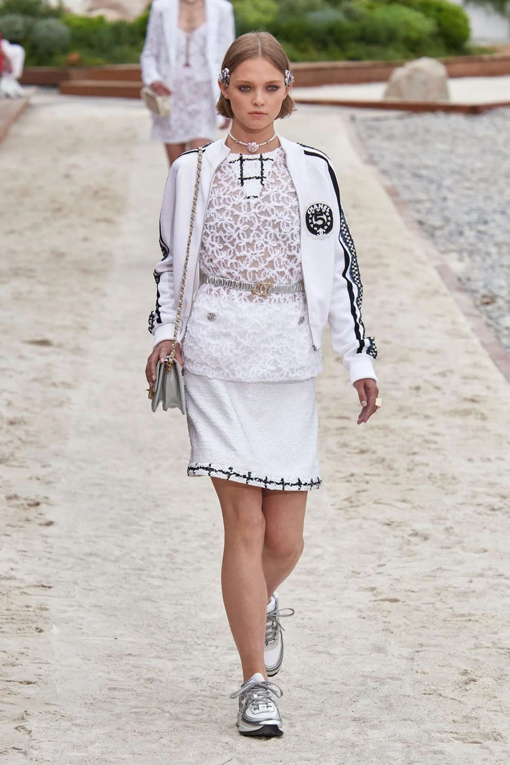 chanel resort cruise monte carlo 2023 runway magazine (34)