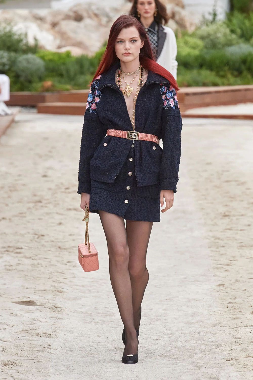 chanel resort cruise monte carlo 2023 runway magazine (40)