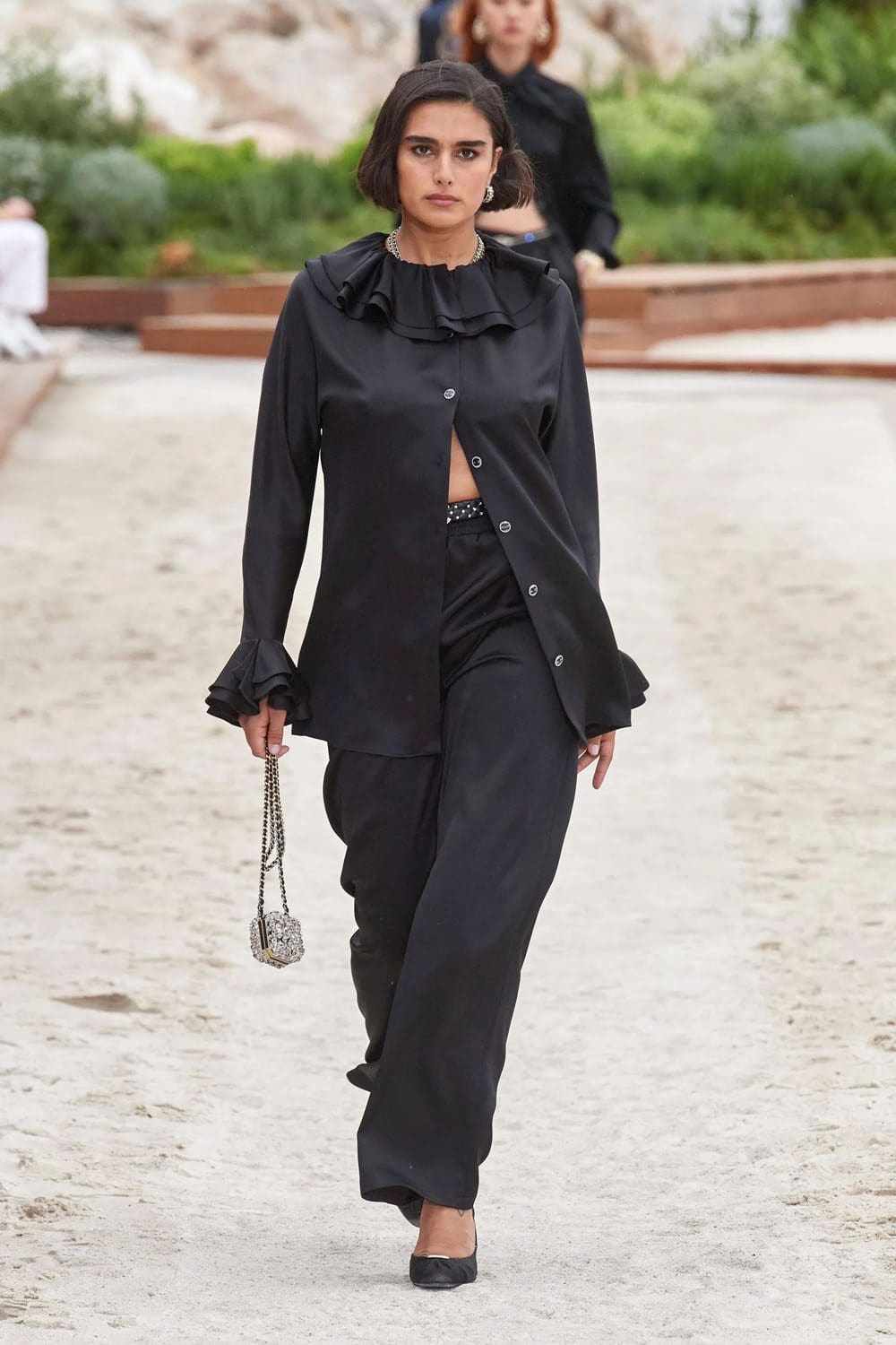 chanel resort cruise monte carlo 2023 runway magazine (46)