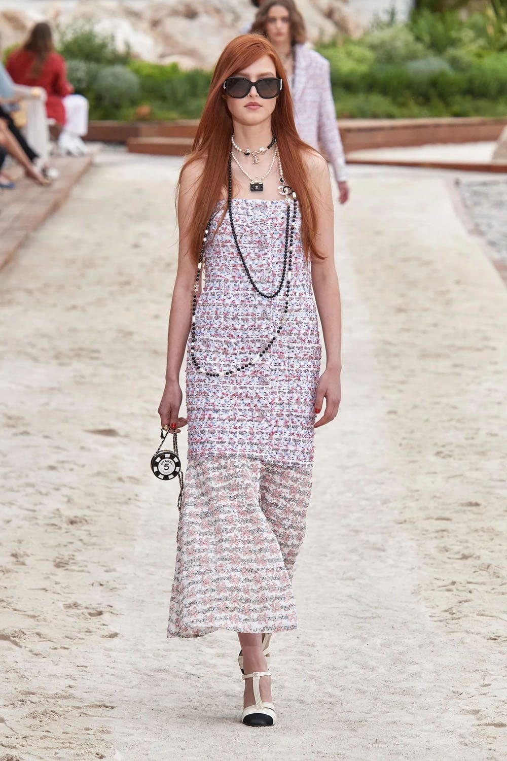 chanel resort cruise monte carlo 2023 runway magazine (51)