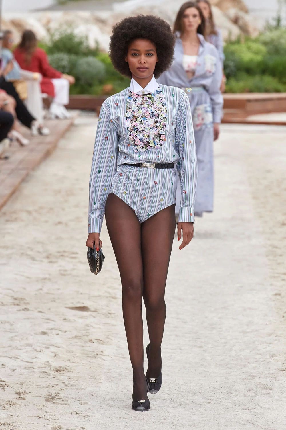 chanel resort cruise monte carlo 2023 runway magazine (53)