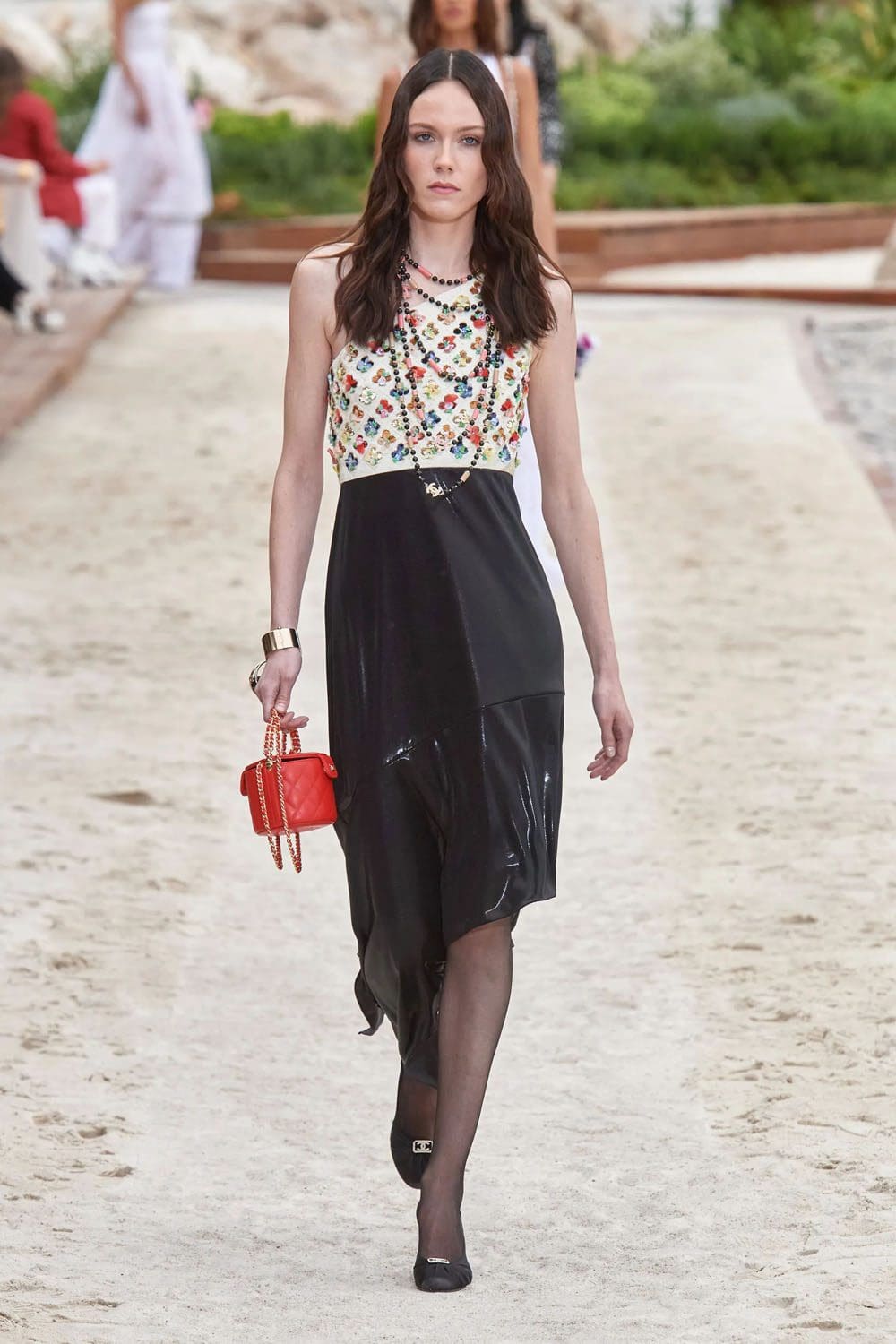 chanel resort cruise monte carlo 2023 runway magazine (59)