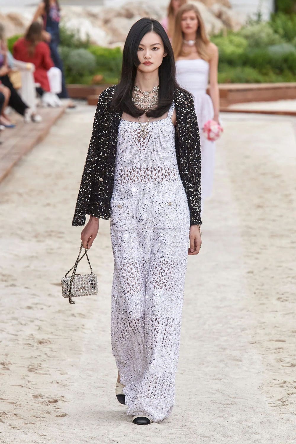 chanel resort cruise monte carlo 2023 runway magazine (61)
