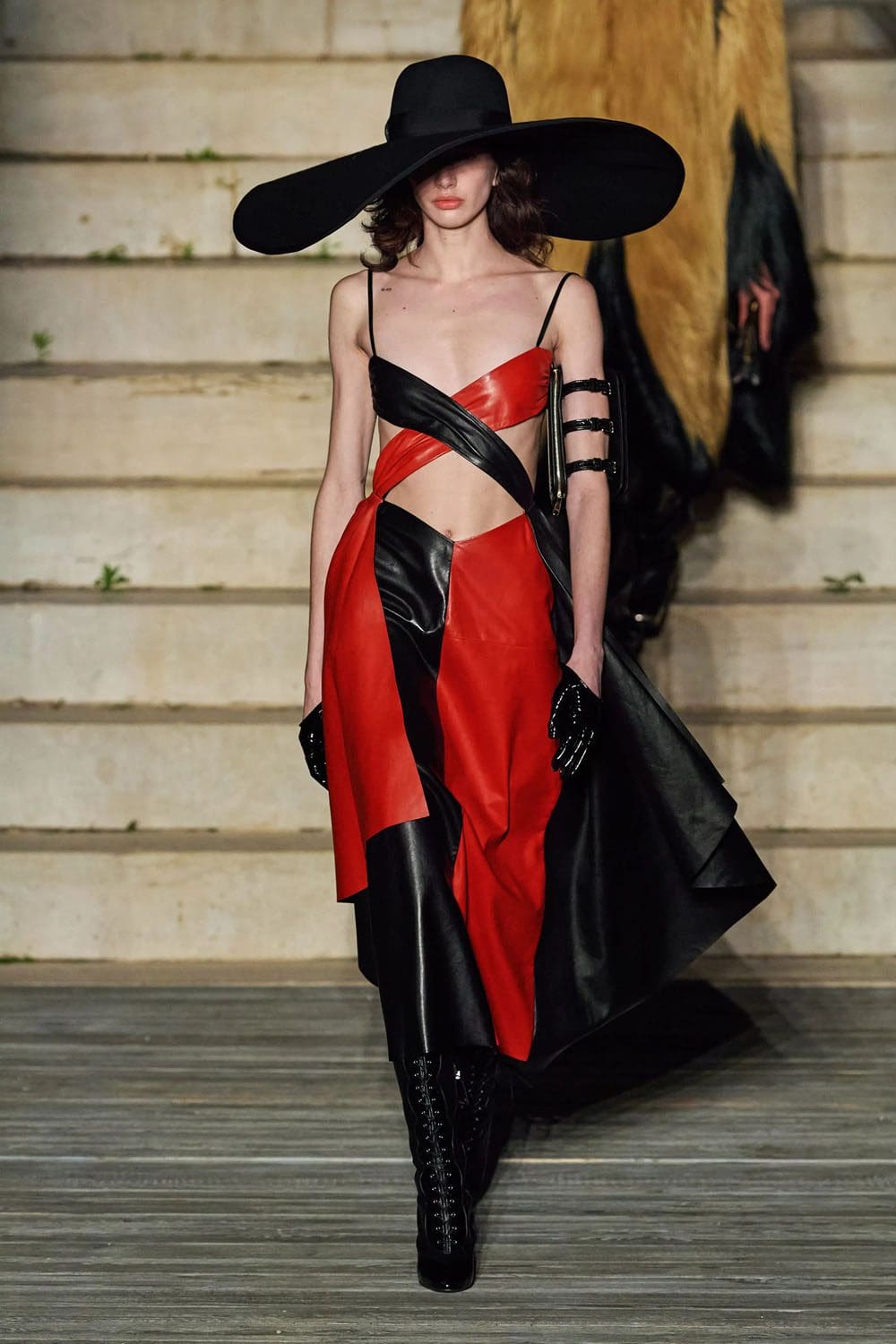 Gucci-Kreuzfahrt 2023 Resort runway Zeitschrift (12)