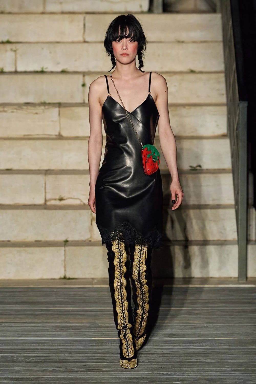 Gucci-Kreuzfahrt 2023 Resort runway Zeitschrift (14)
