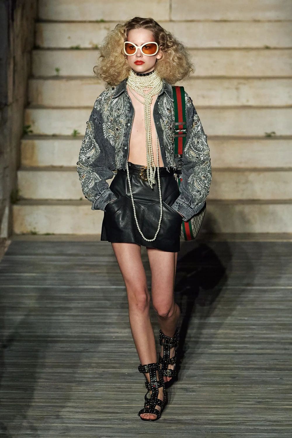 Gucci-Kreuzfahrt 2023 Resort runway Zeitschrift (38)