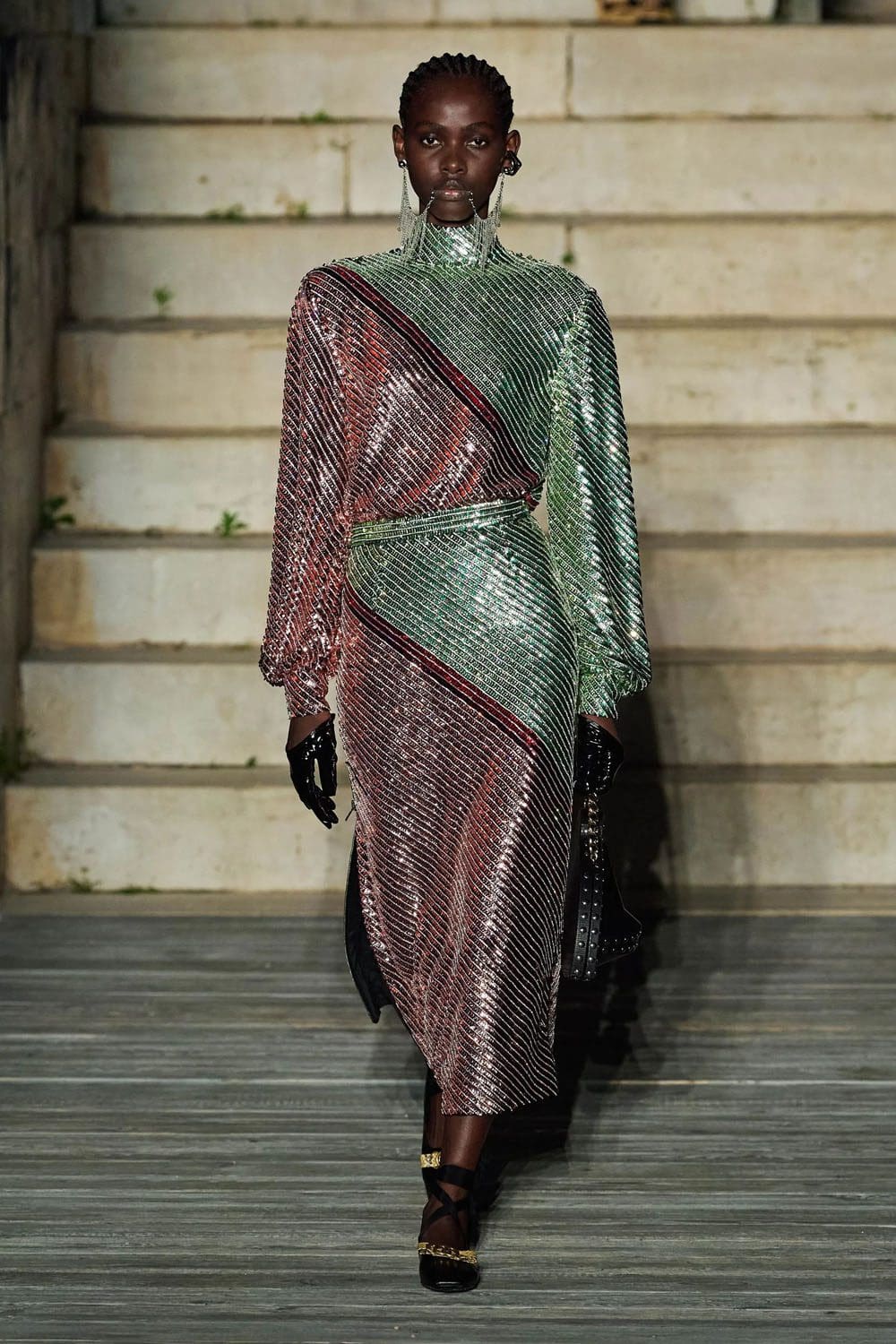 Gucci-Kreuzfahrt 2023 Resort runway Zeitschrift (42)