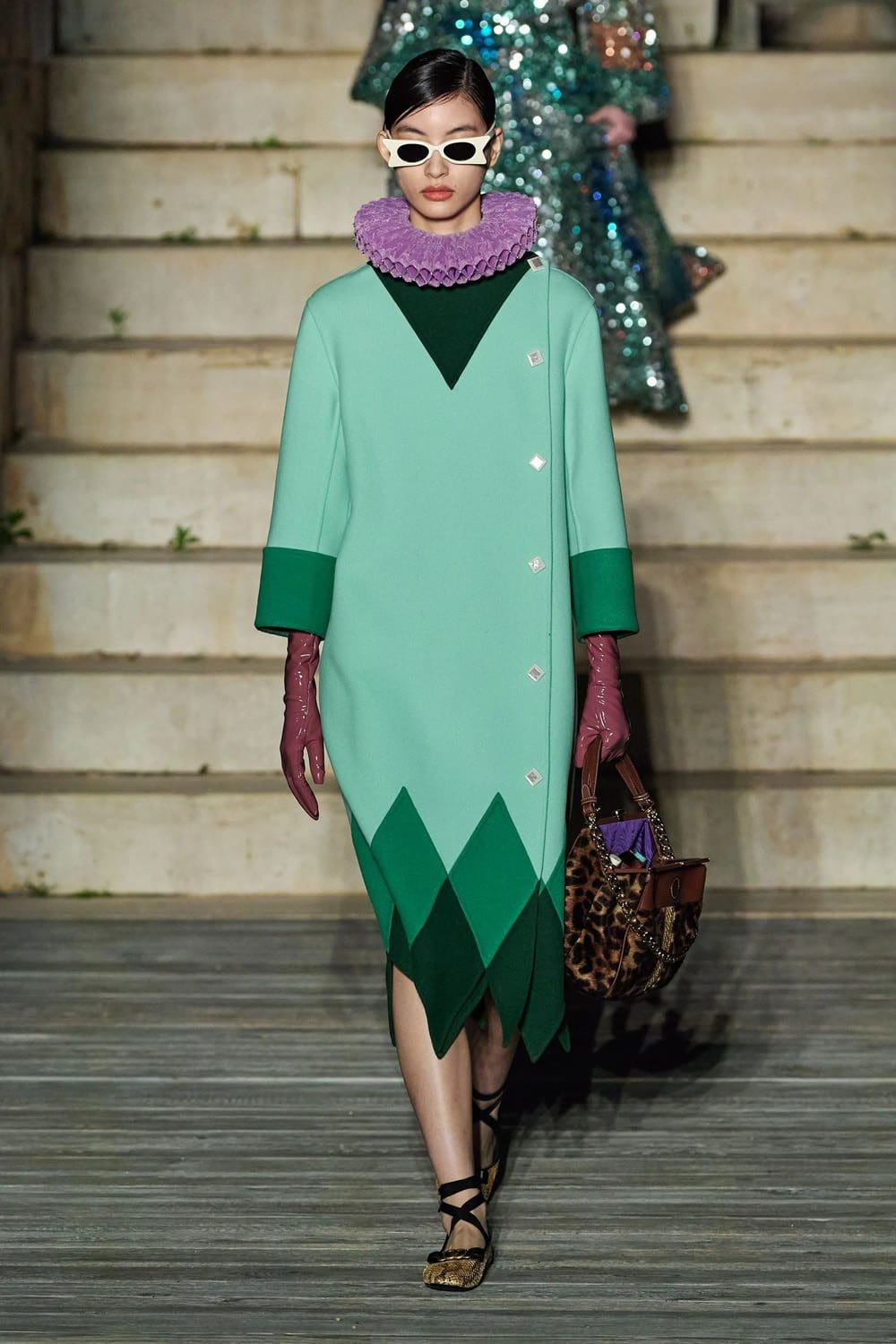 Gucci-Kreuzfahrt 2023 Resort runway Zeitschrift (43)