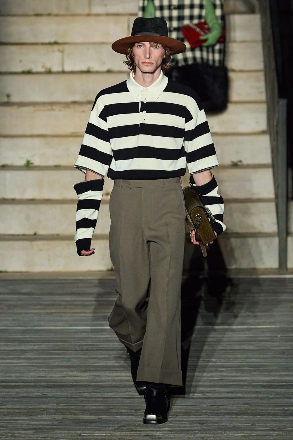 Gucci-Kreuzfahrt 2023 Resort runway Zeitschrift (50)