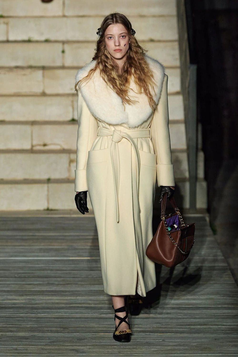 Gucci-Kreuzfahrt 2023 Resort runway Zeitschrift (57)