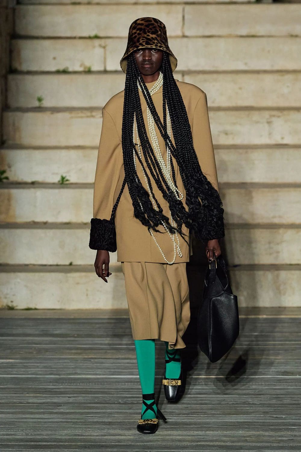 Gucci-Kreuzfahrt 2023 Resort runway Zeitschrift (67)