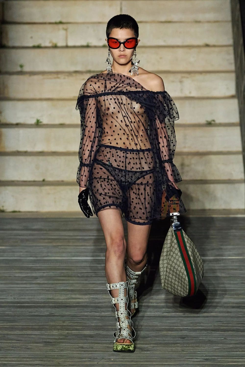 Gucci-Kreuzfahrt 2023 Resort runway Zeitschrift (68)