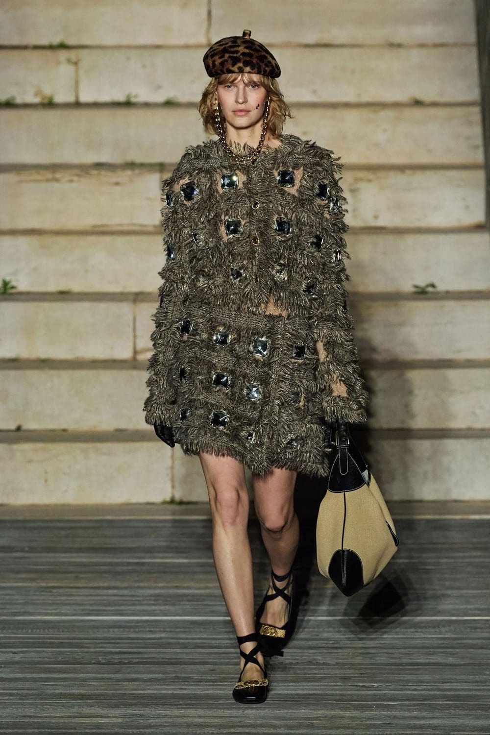 Gucci-Kreuzfahrt 2023 Resort runway Zeitschrift (72)