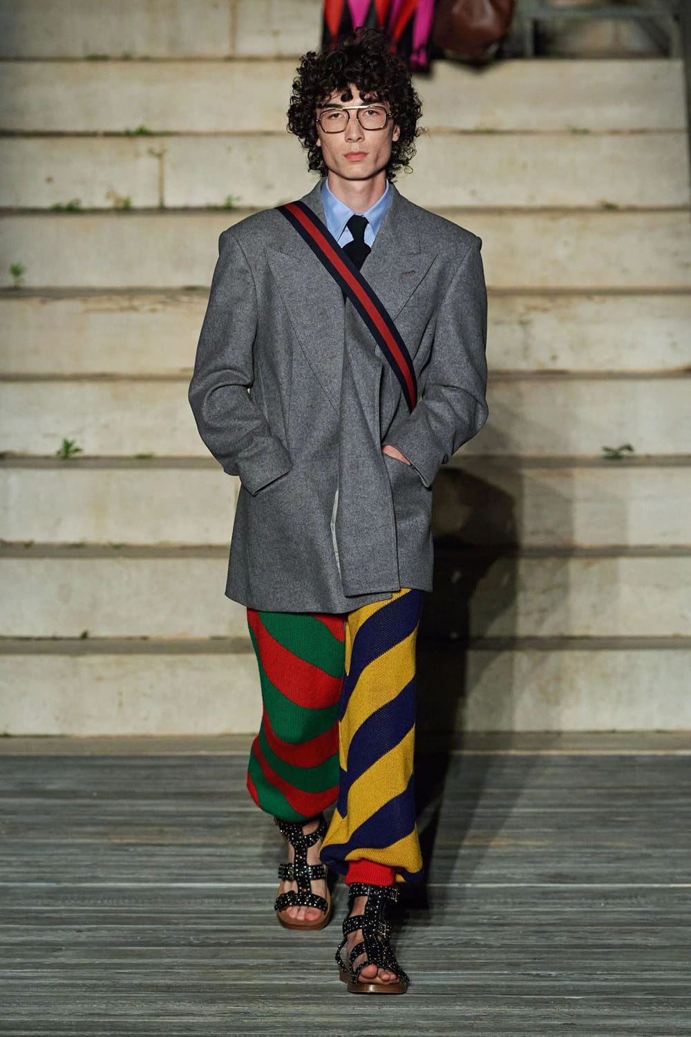 Gucci-Kreuzfahrt 2023 Resort runway Zeitschrift (86)