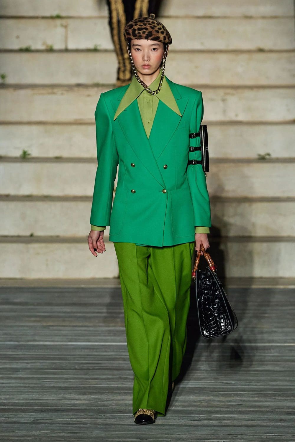Gucci-Kreuzfahrt 2023 Resort runway Zeitschrift (94)