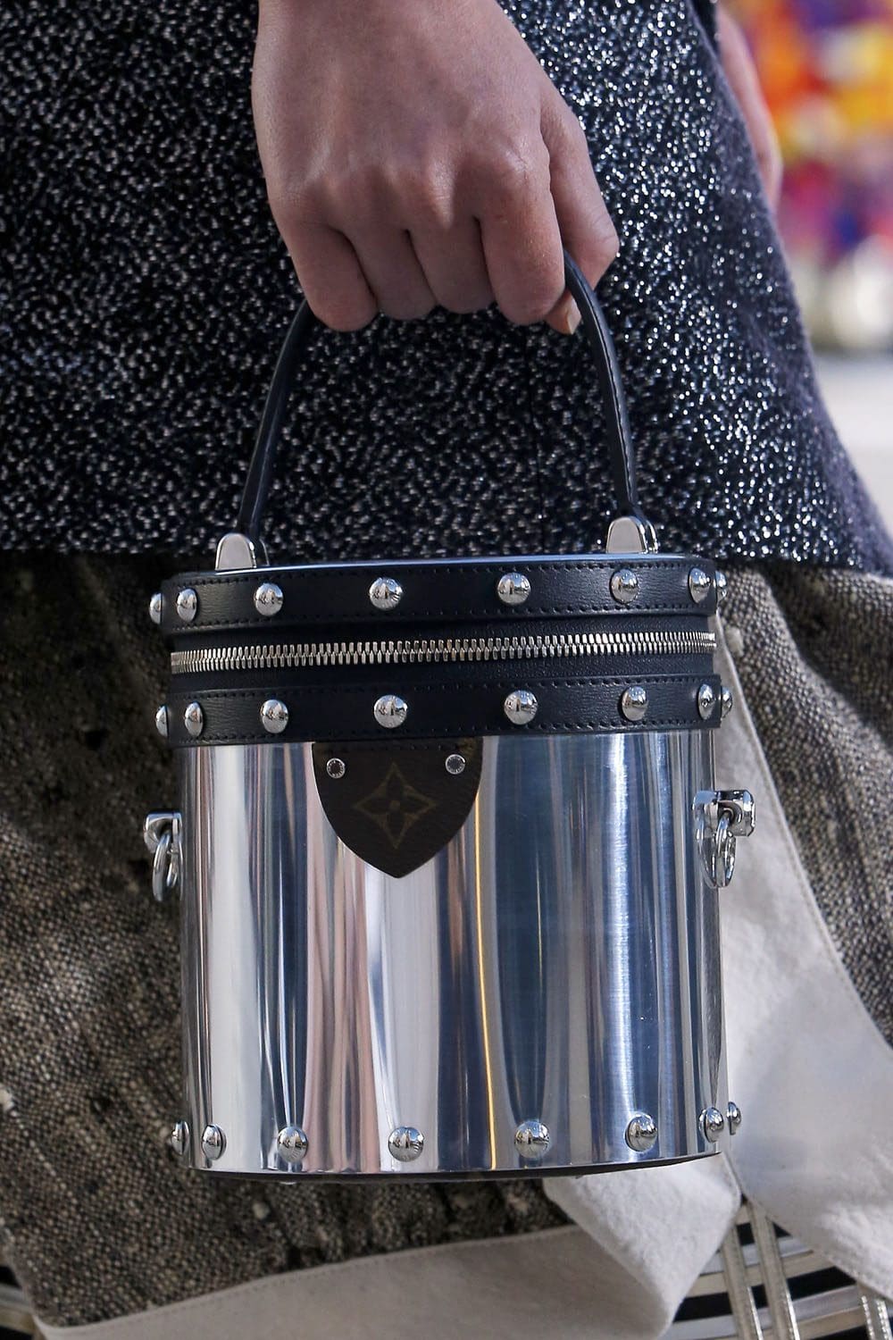 louis vuitton bags cruise resort 2023 runway magazine (20)
