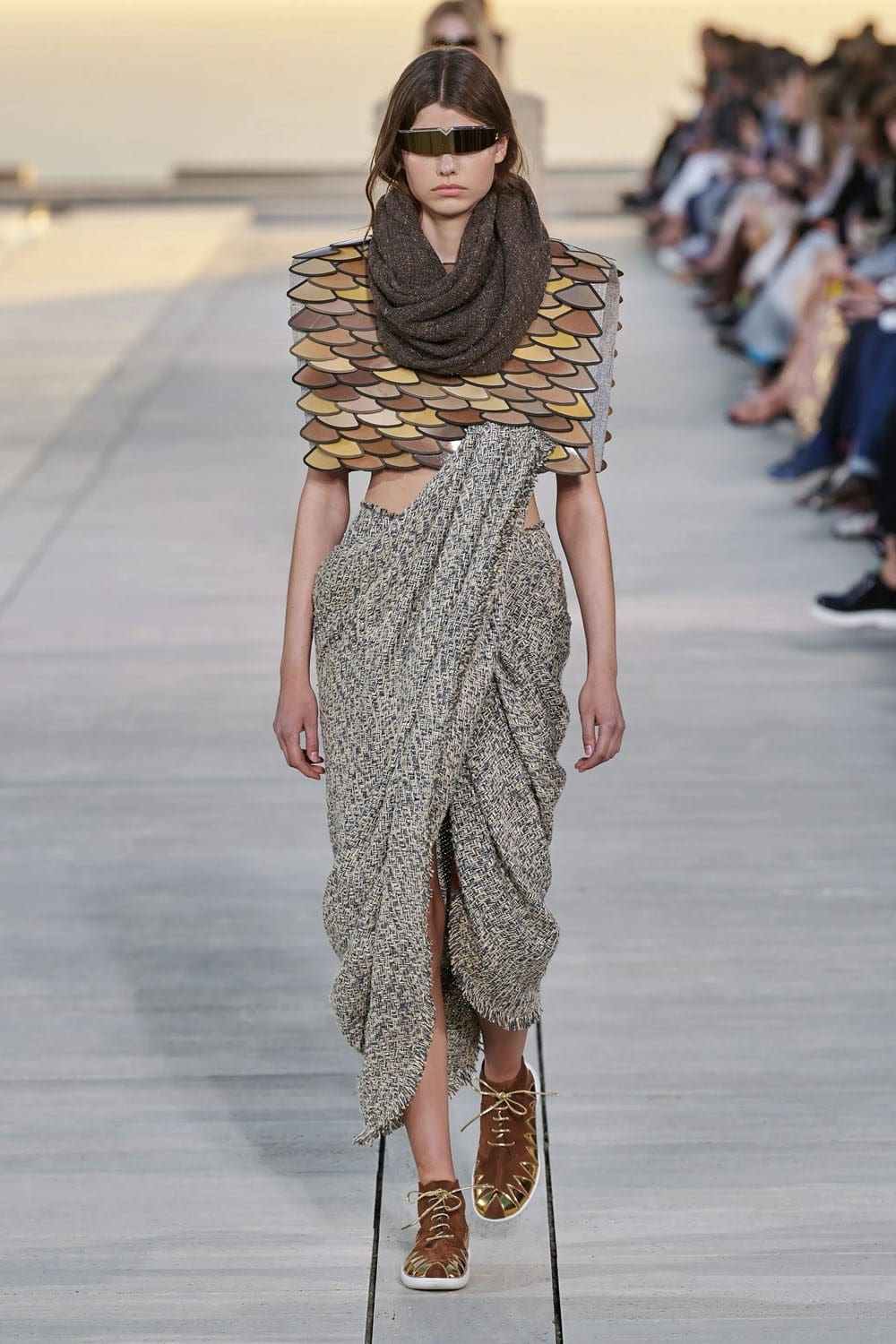 complejo de cruceros louis vuitton 2023 runway revista (14)