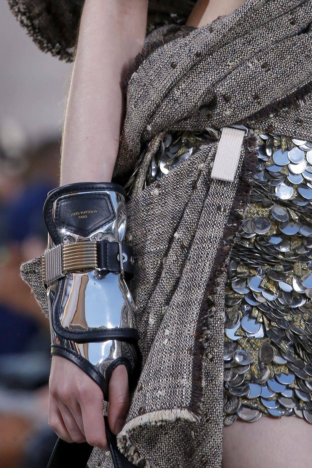 louis vuitton splint accessoires cruise resort 2023 runway magazine (2)
