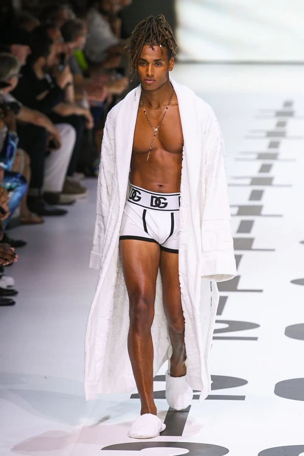 ドルチェ&ガッバーナ メンズ 春夏 2023 Runway 雑誌
