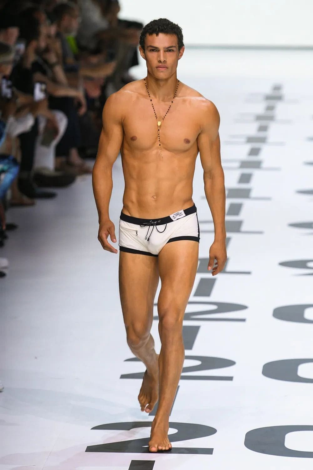 ドルチェ&ガッバーナ メンズ 春夏 2023 Runway 雑誌