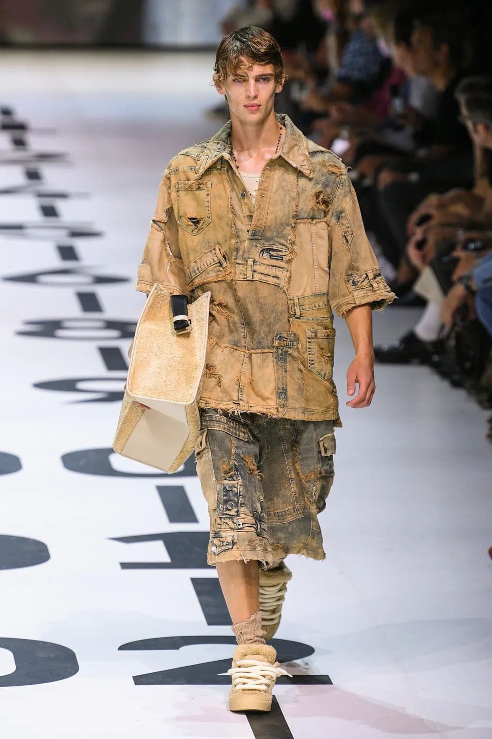 ドルチェ&ガッバーナ メンズ 春夏 2023 Runway 雑誌