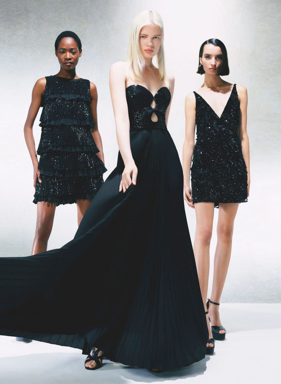 Elie Saab Resort 2023 Runway Revistas