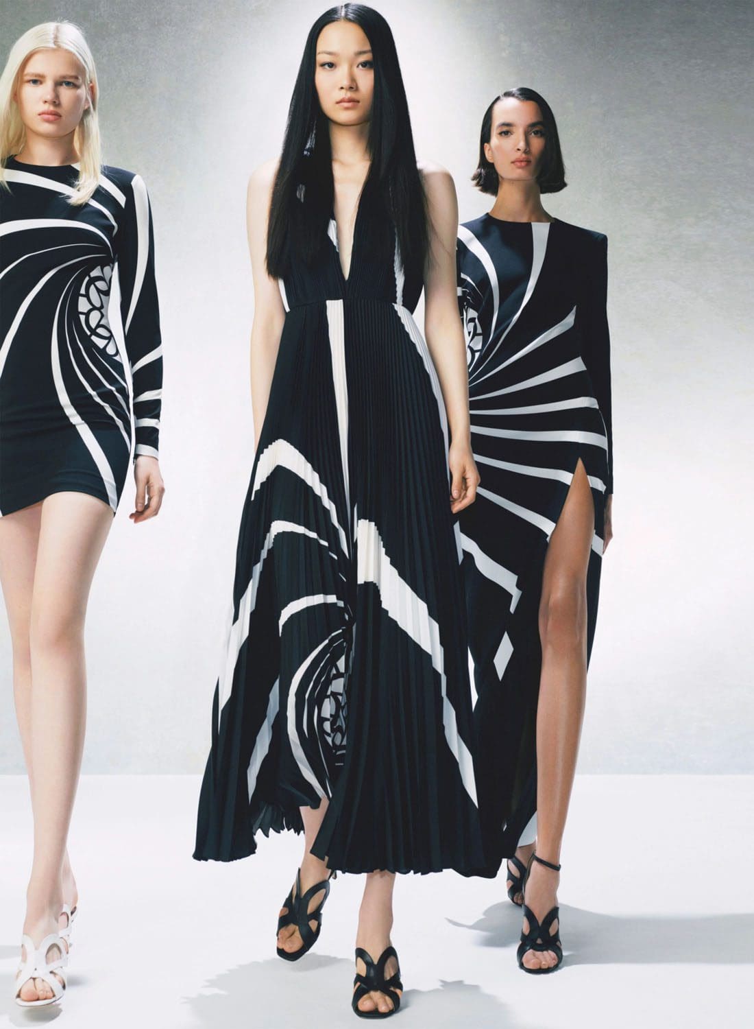 Elie Saab Resort 2023 Runway Revistas