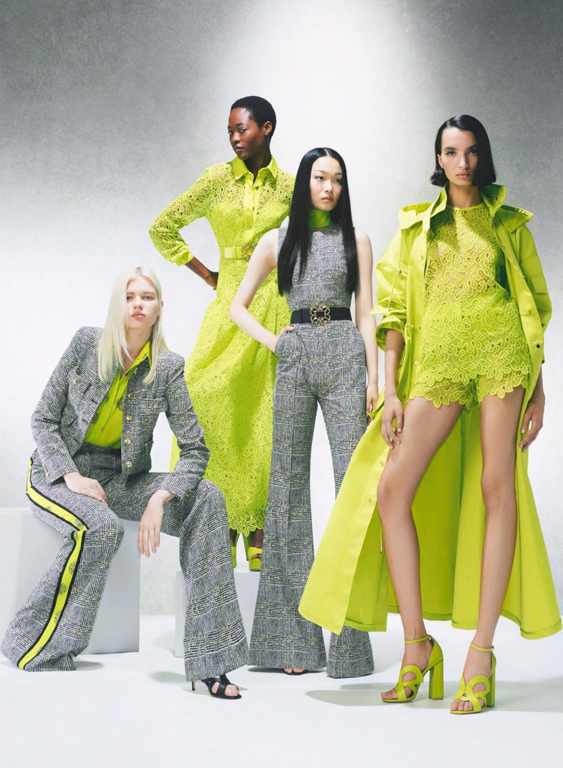 Elie Saab Resort 2023 Runway Revistas