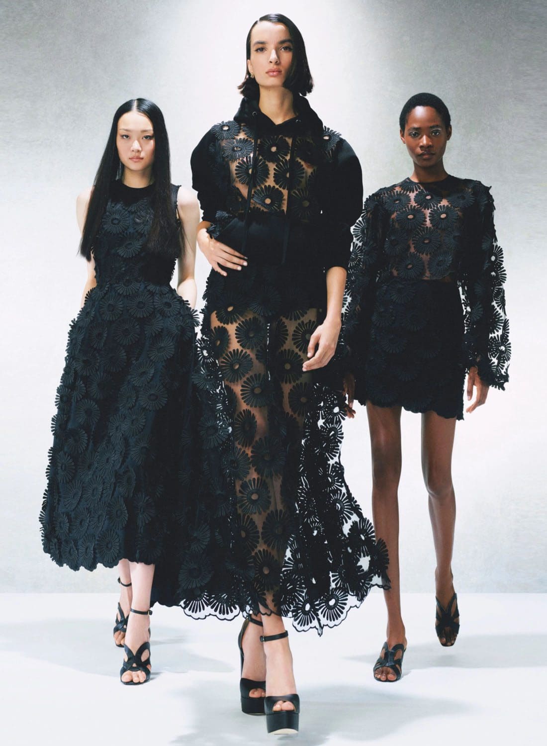 Elie Saab Resort 2023 Runway Revistas