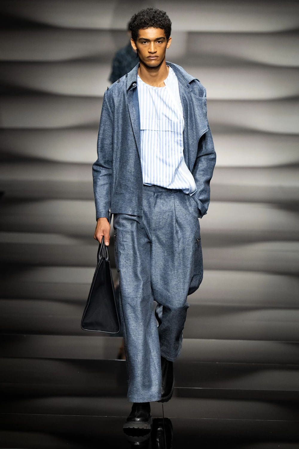 Emporio Armani Herren Frühling Sommer 2023 Runway Magazin