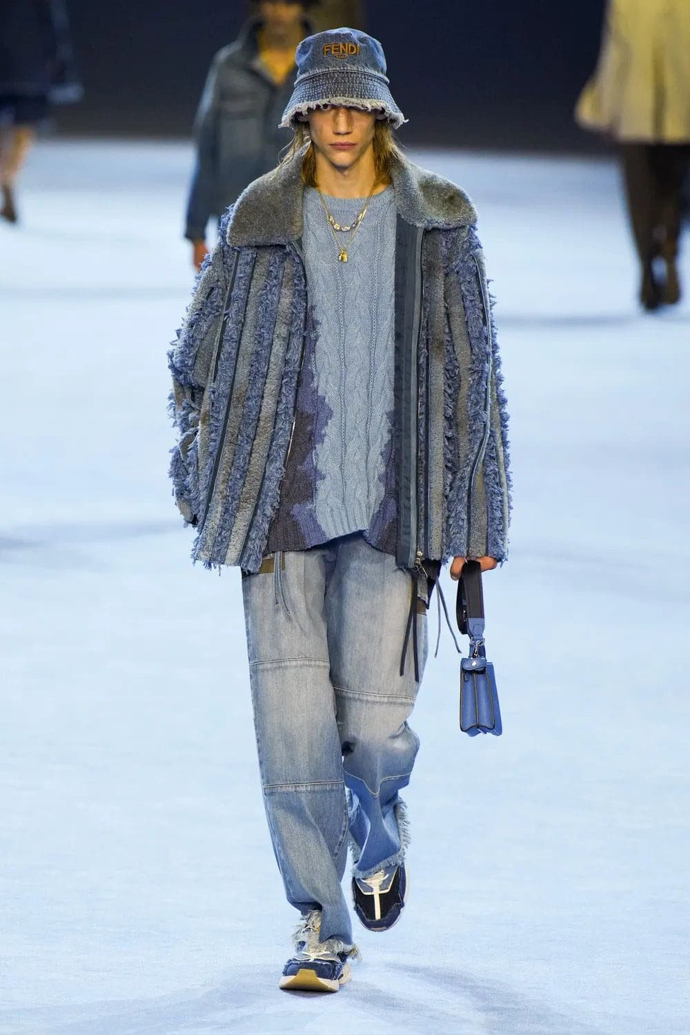 フェンディ メンズ 春夏 2023 Runway 雑誌
